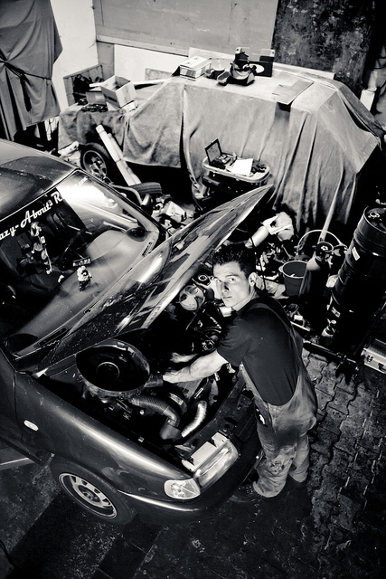 ¿Que es la Ingenierí­a Mecánica?   ¿Son los que arreglan carros?   ¬  ¬